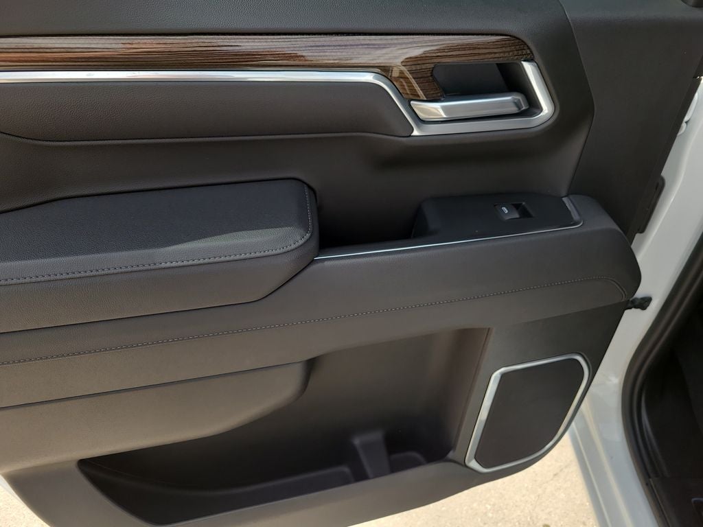 2026 Chevrolet Silverado 1500 LT LT1
