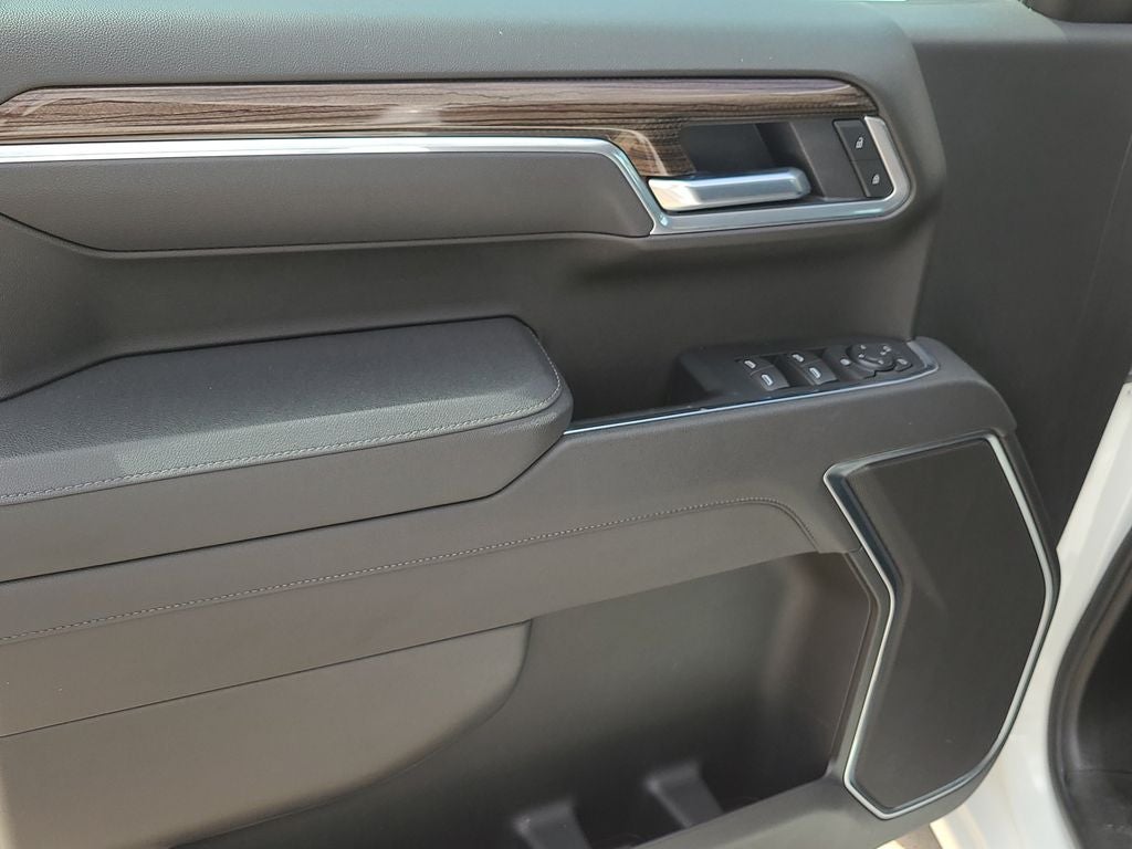2026 Chevrolet Silverado 1500 LT LT1