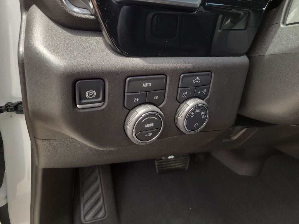 2026 Chevrolet Silverado 1500 LT LT1