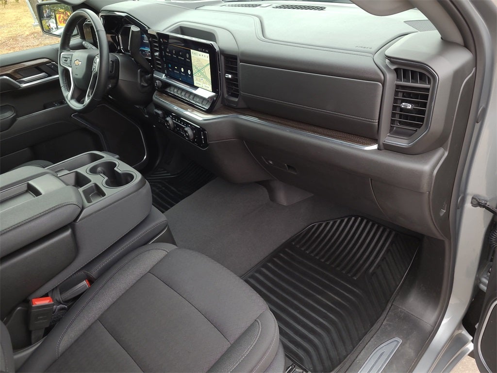 2025 Chevrolet Silverado 1500 LT LT1