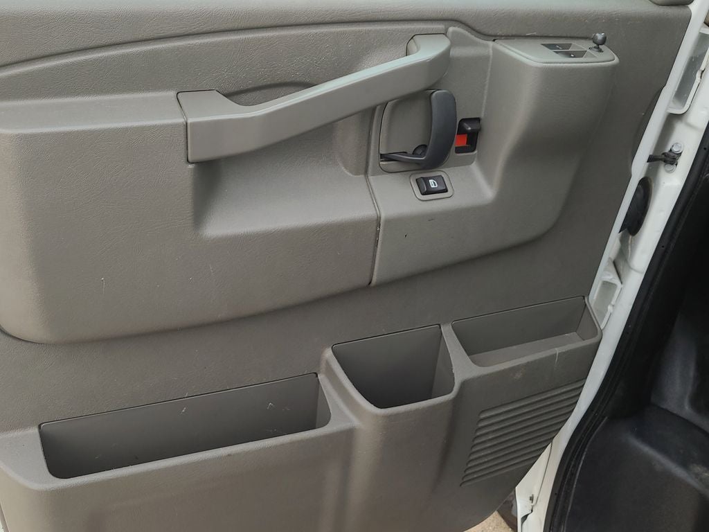 2022 Chevrolet Express 2500 Work Van Cargo