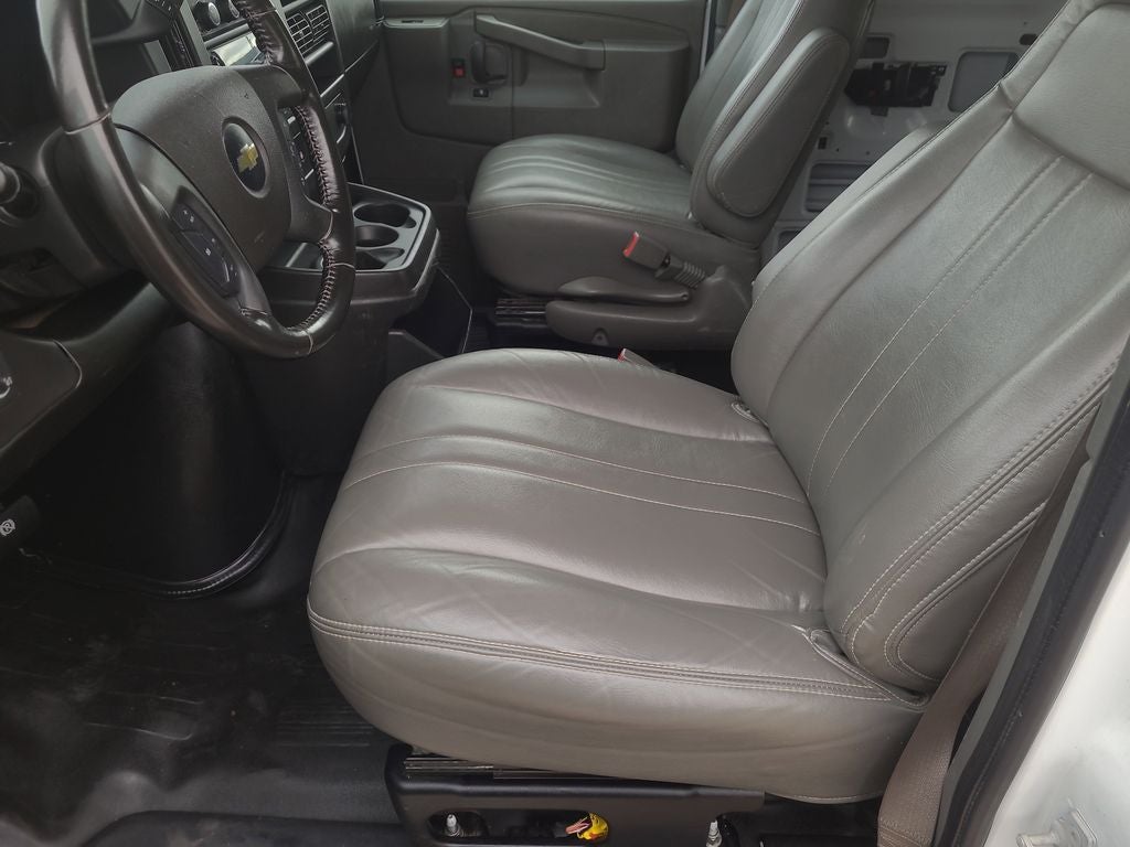 2022 Chevrolet Express 2500 Work Van Cargo