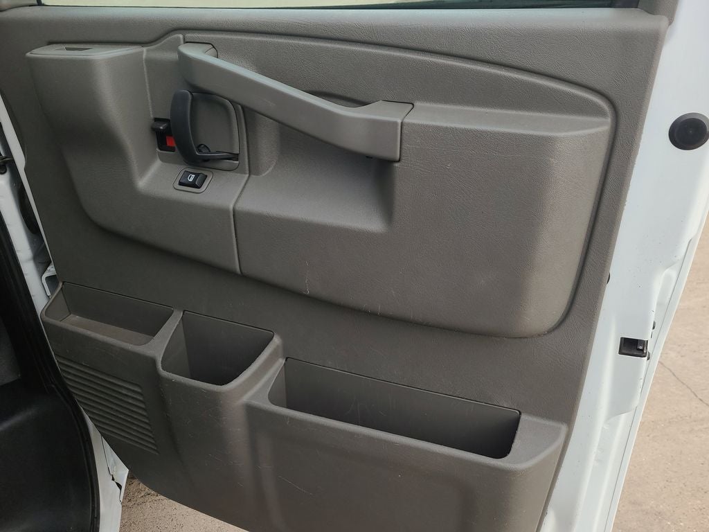 2022 Chevrolet Express 2500 Work Van Cargo