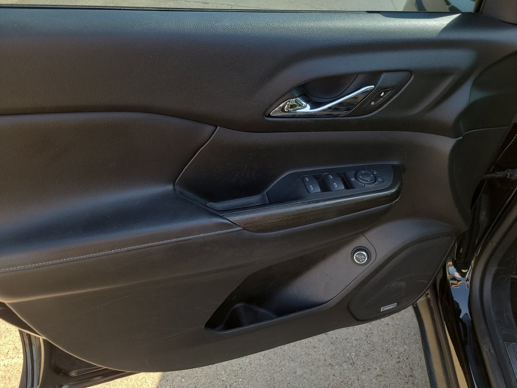 2017 GMC Acadia SLT-1