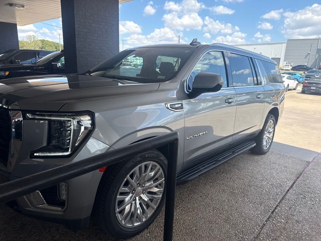 2023 GMC Yukon XL SLE