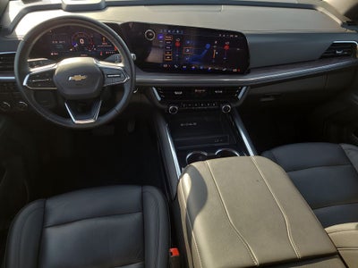 2025 Chevrolet Suburban LT