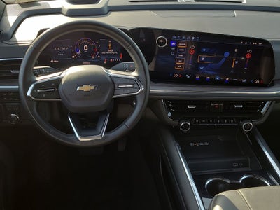 2025 Chevrolet Suburban LT