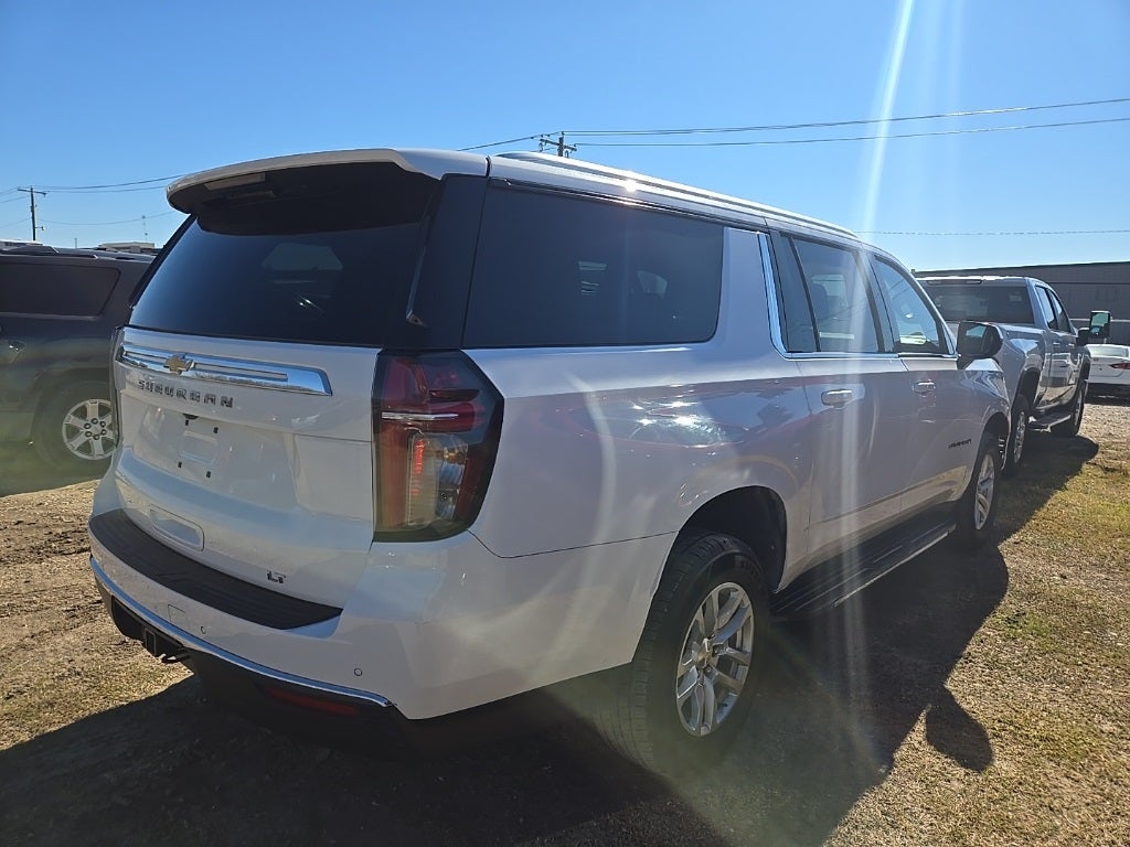 2023 Chevrolet Suburban LT
