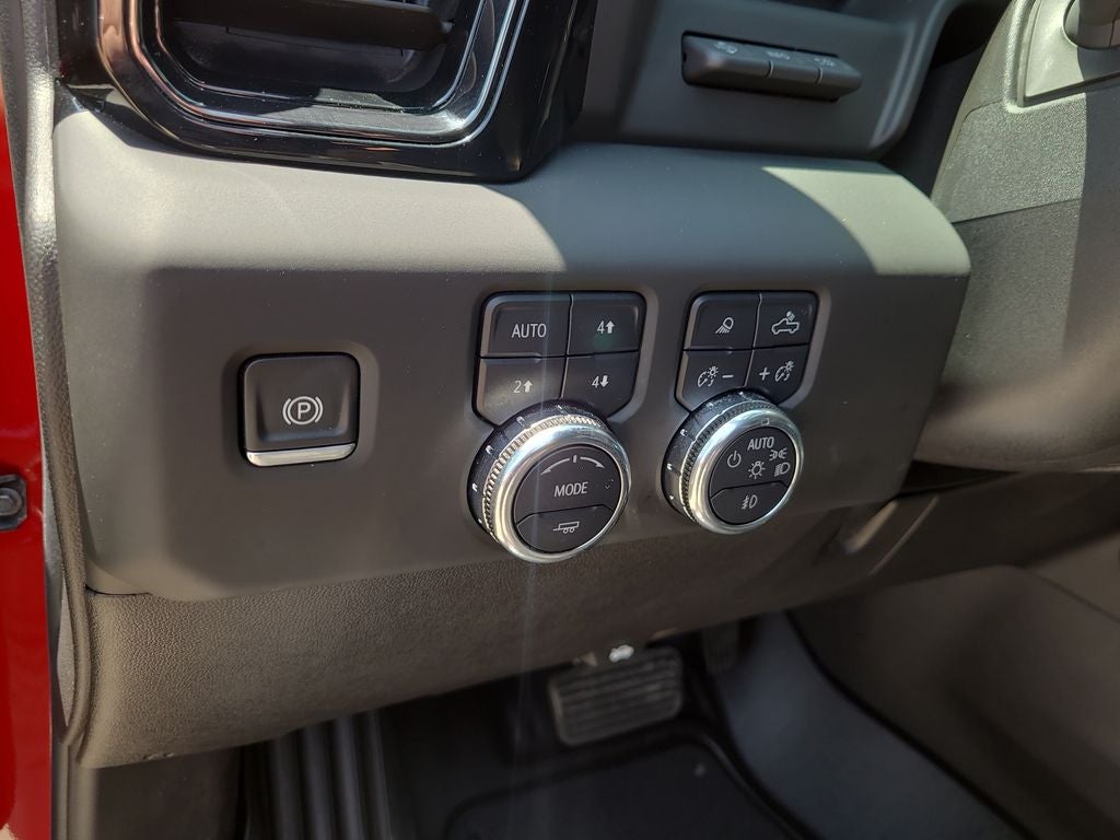 2025 GMC Sierra 2500HD AT4