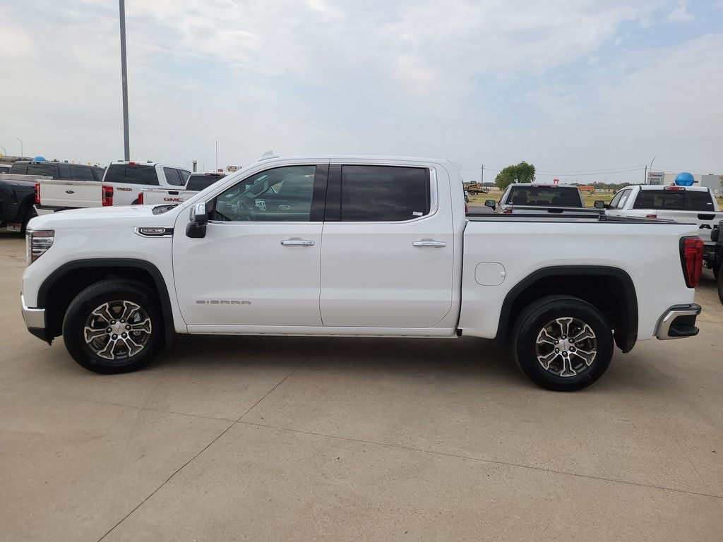 2025 GMC Sierra 1500 SLT