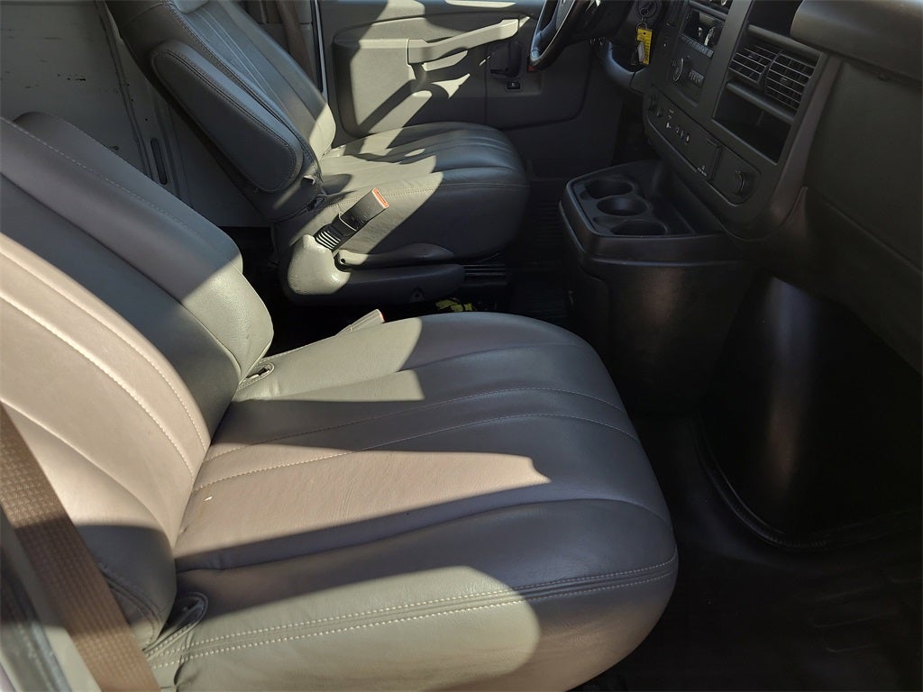 2023 GMC Savana 2500 Work Van