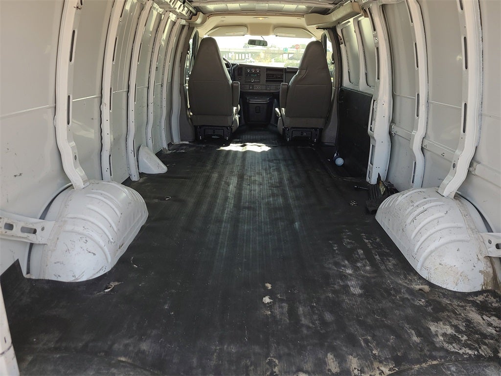 2023 GMC Savana 2500 Work Van