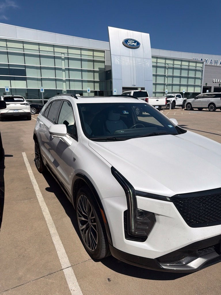 2024 Cadillac XT4 Sport