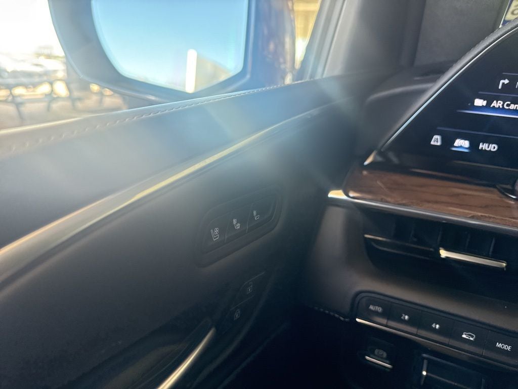 2023 Cadillac Escalade Sport Platinum