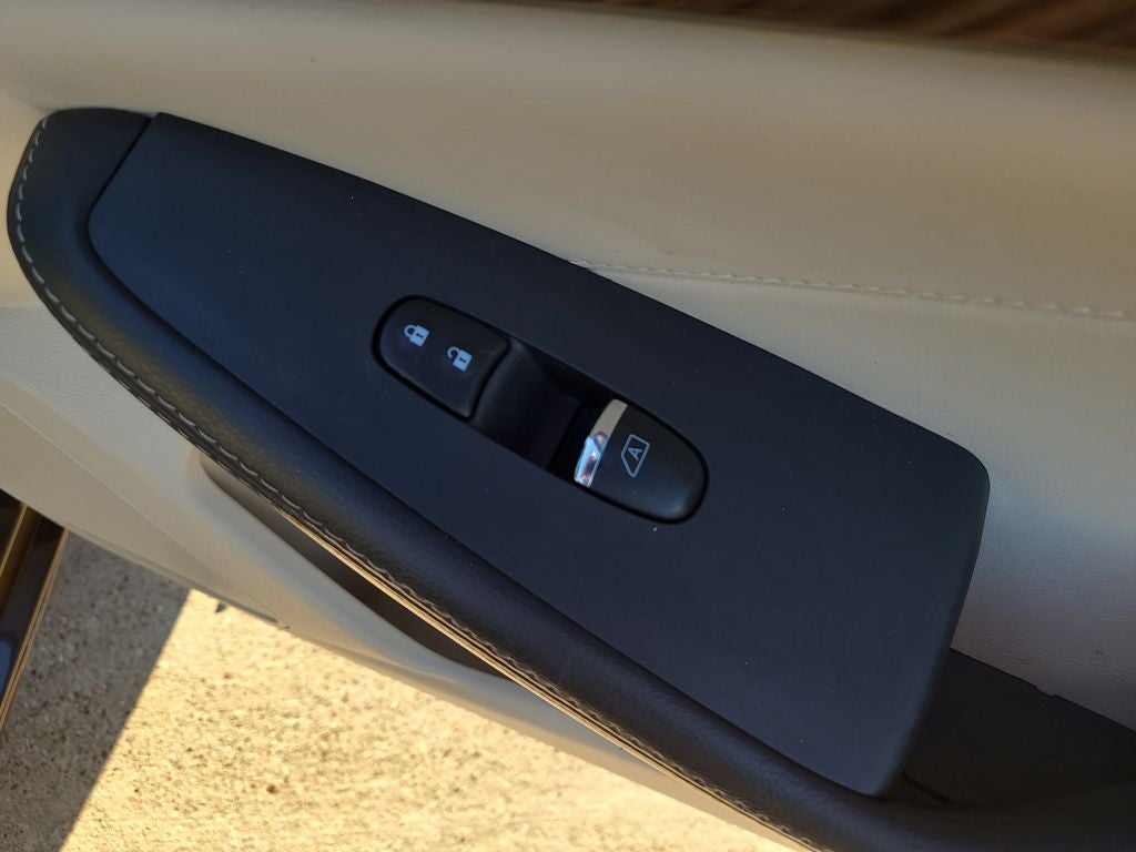 2016 Nissan Maxima Platinum