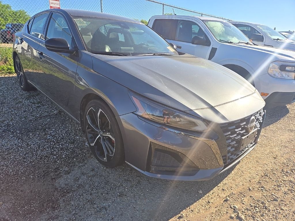 2023 Nissan Altima 2.5 SR