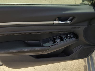 2022 Nissan Altima 2.5 Platinum