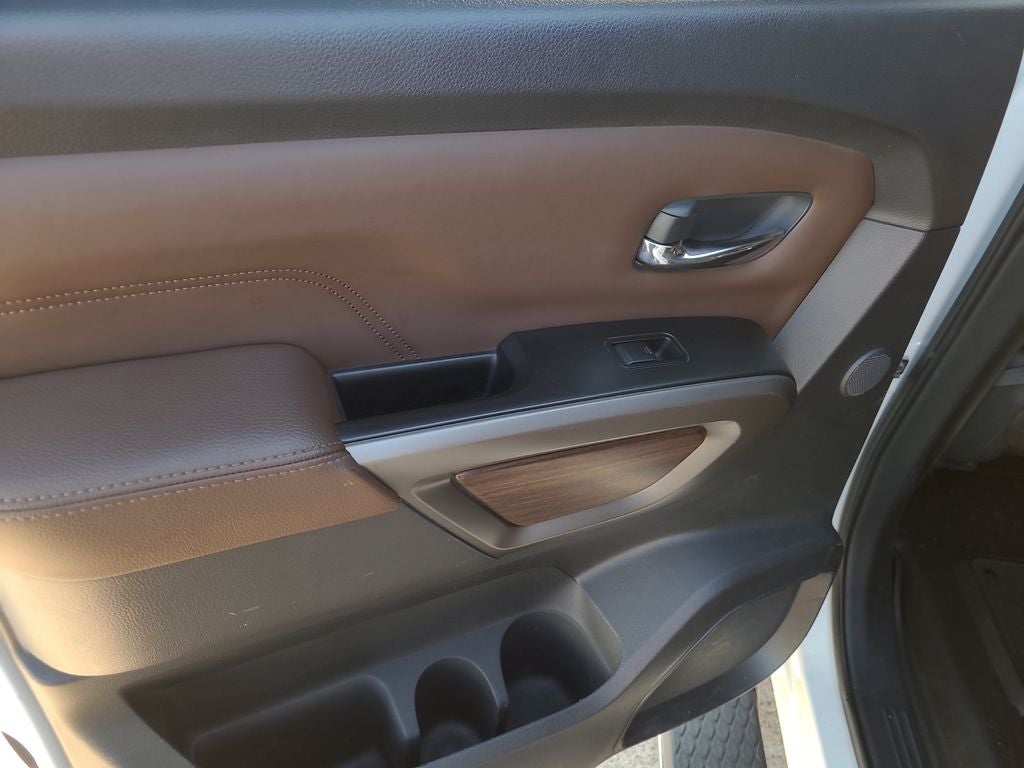 2023 Nissan Titan Platinum Reserve