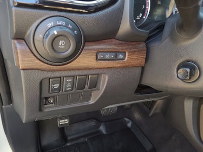 2023 Nissan Titan Platinum Reserve