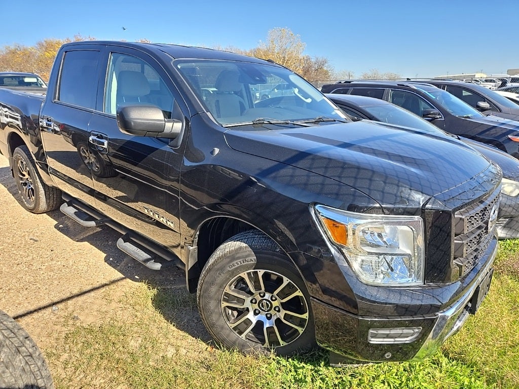 2021 Nissan Titan SV
