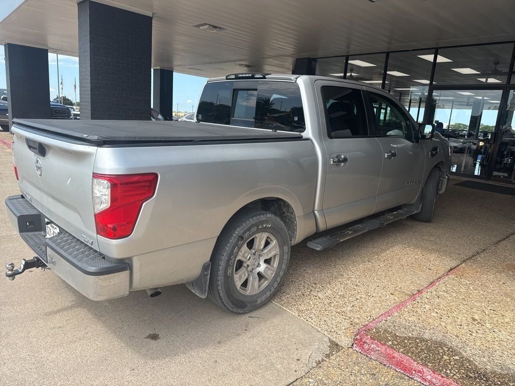 2017 Nissan Titan SV