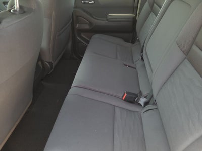 2024 Nissan Frontier SV