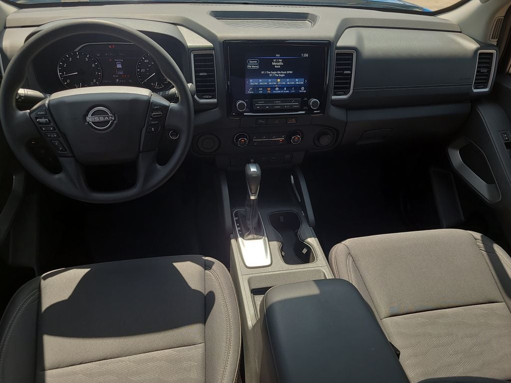 2024 Nissan Frontier SV