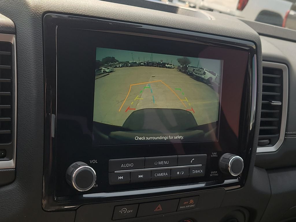 2024 Nissan Frontier SV