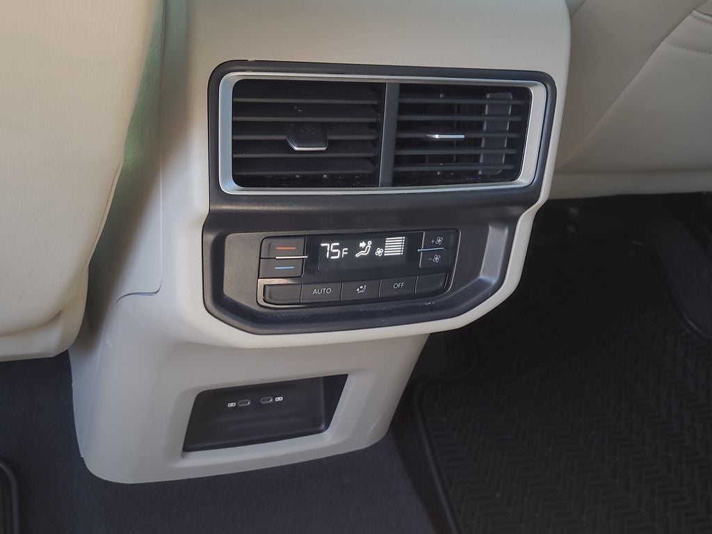 2025 Volkswagen Atlas 2.0T SE