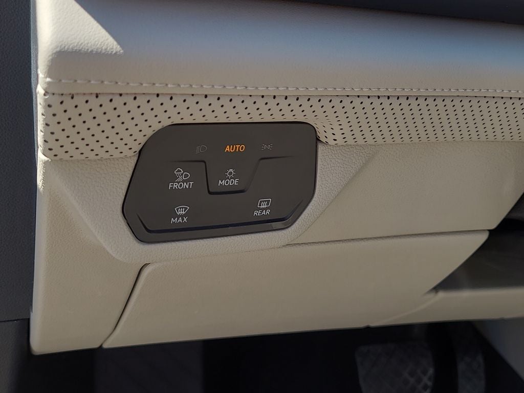 2025 Volkswagen Atlas 2.0T SE