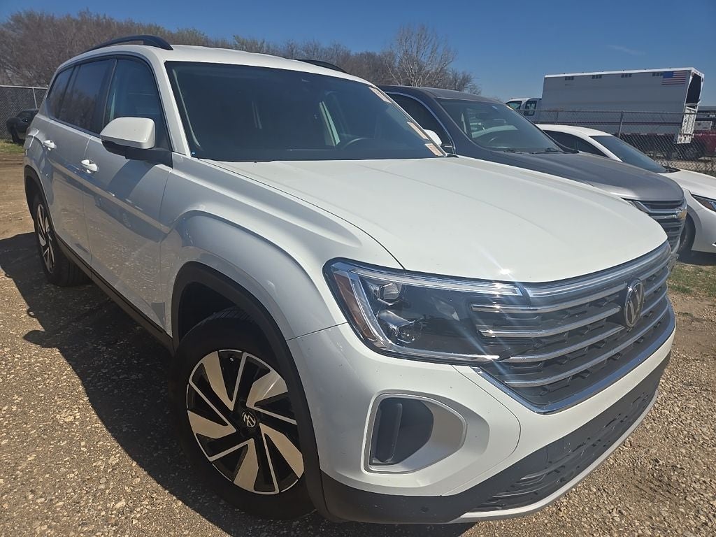 2025 Volkswagen Atlas 2.0T SE w/Technology