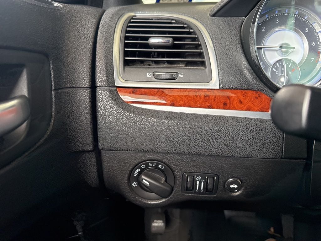 2013 Chrysler 300 Base