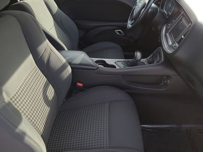 2022 Dodge Challenger SXT