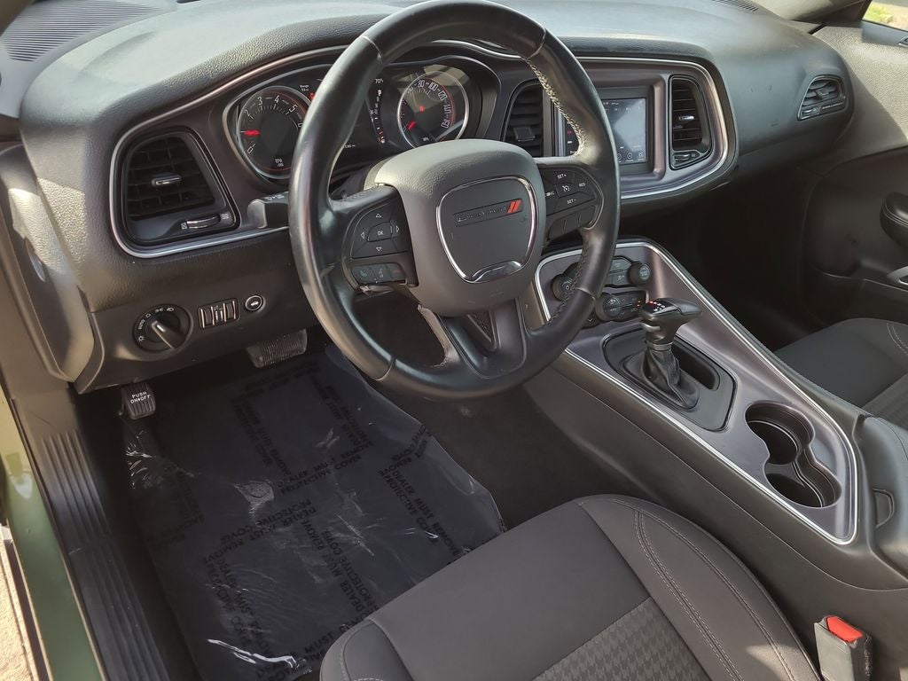 2022 Dodge Challenger SXT