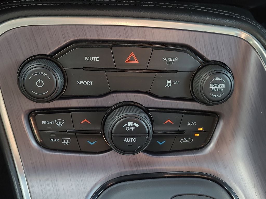 2022 Dodge Challenger SXT