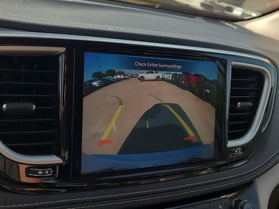 2024 Chrysler Pacifica Hybrid Select
