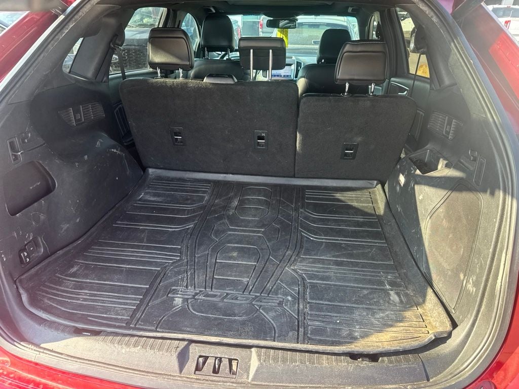 2020 Ford Edge ST