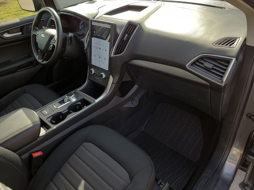2023 Ford Edge SE