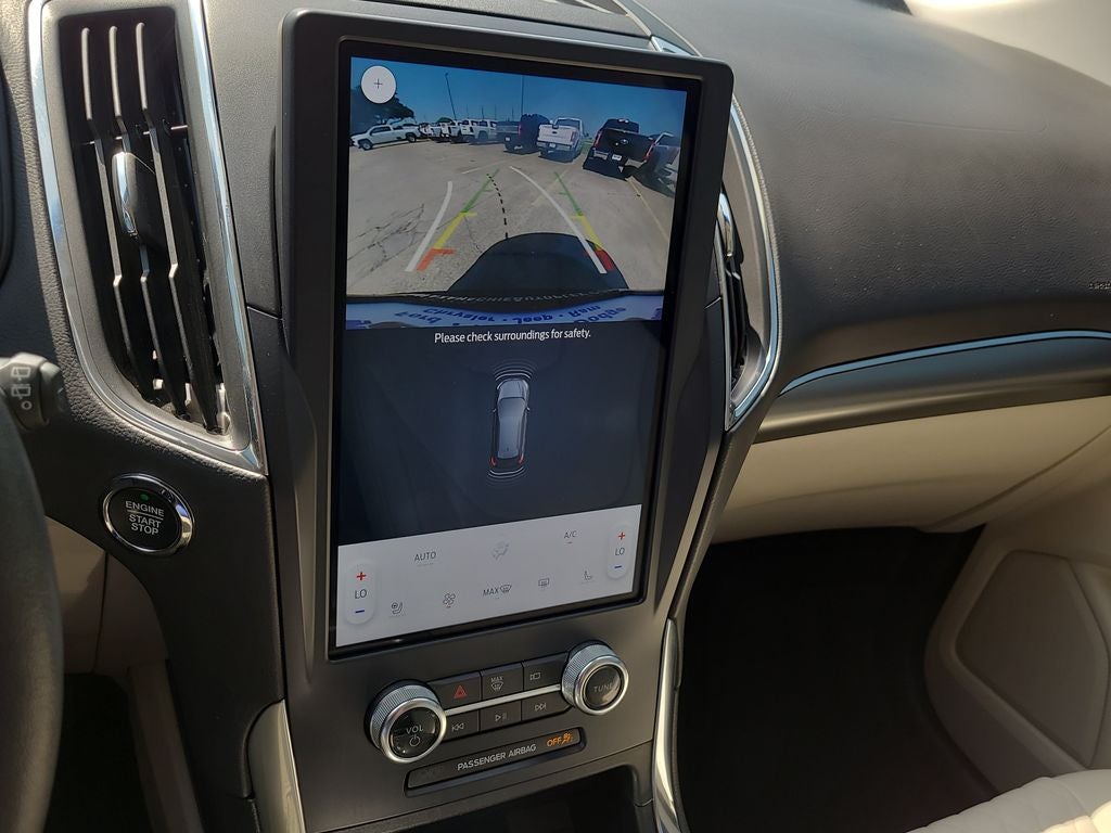 2023 Ford Edge Titanium