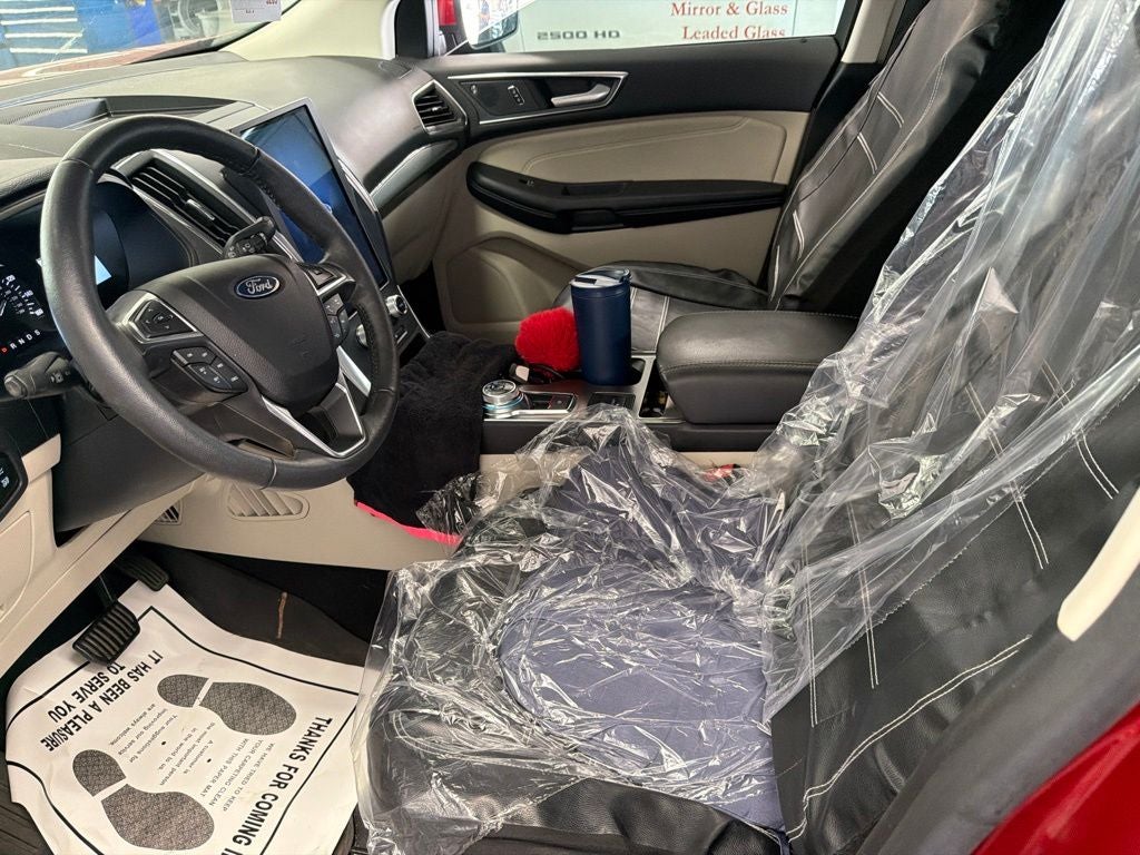 2023 Ford Edge Titanium