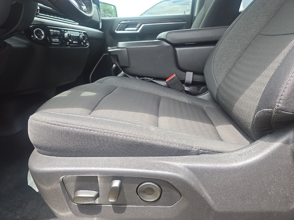 2026 Chevrolet Silverado 1500 LT LT1