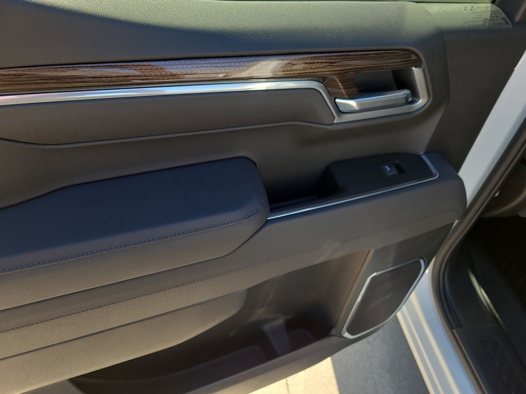 2026 Chevrolet Silverado 1500 LT LT1