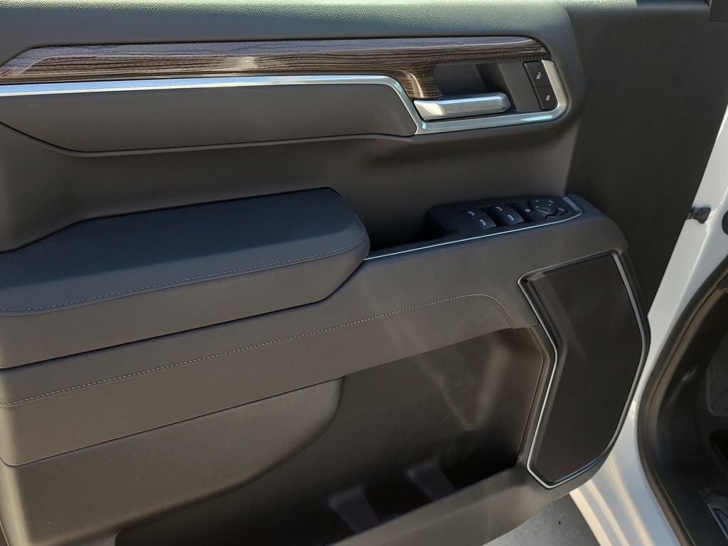 2026 Chevrolet Silverado 1500 LT LT1