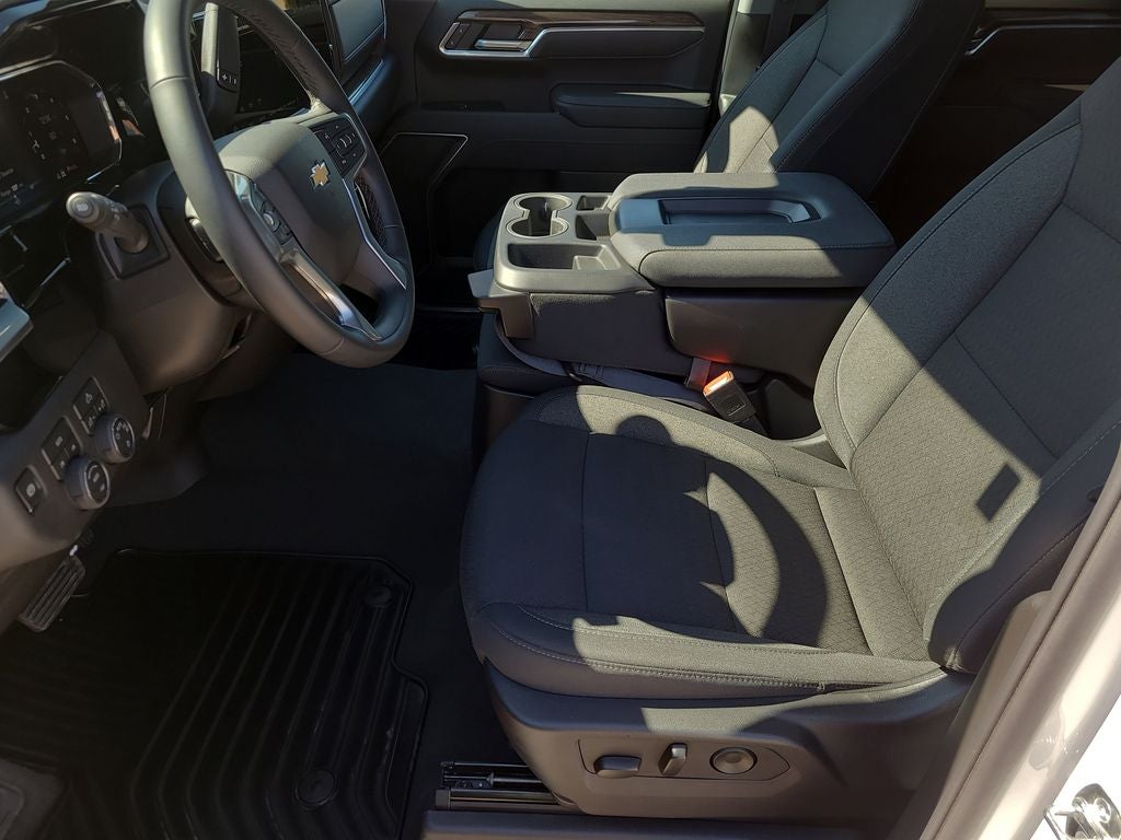 2026 Chevrolet Silverado 1500 LT LT1