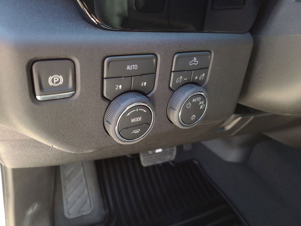 2026 Chevrolet Silverado 1500 LT LT1