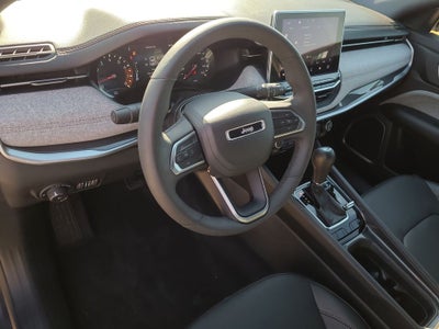 2023 Jeep Compass Latitude Lux