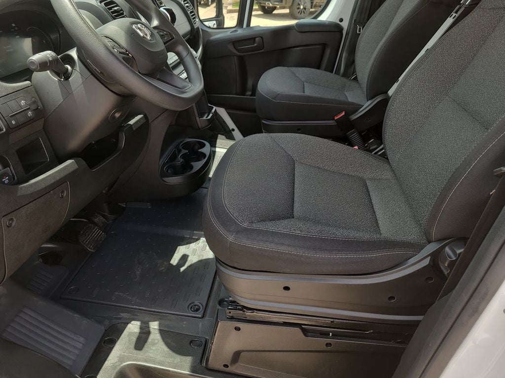 2025 RAM ProMaster 2500 Base