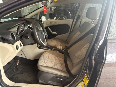 2013 Ford Fiesta SE