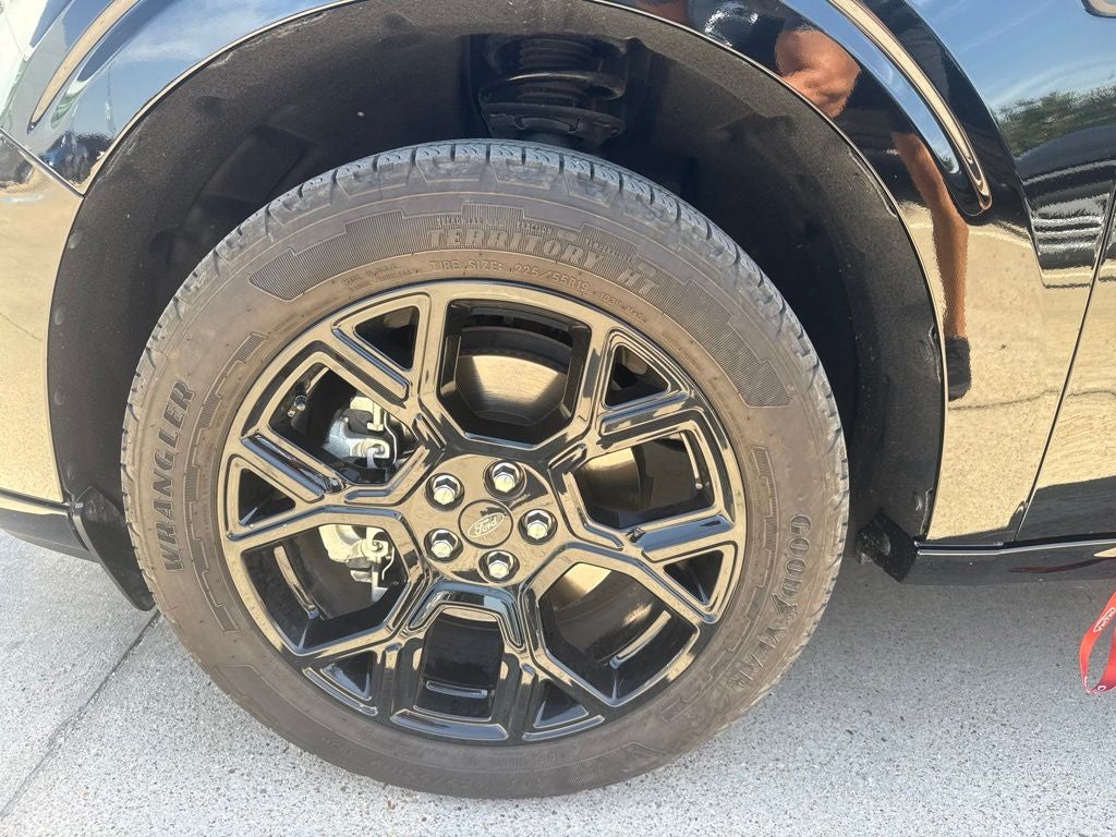 2025 Ford Maverick Lobo Standard