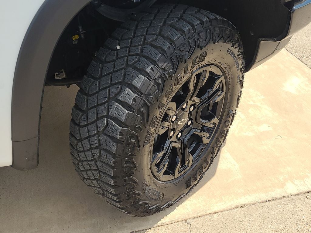 2025 Chevrolet Silverado 1500 ZR2